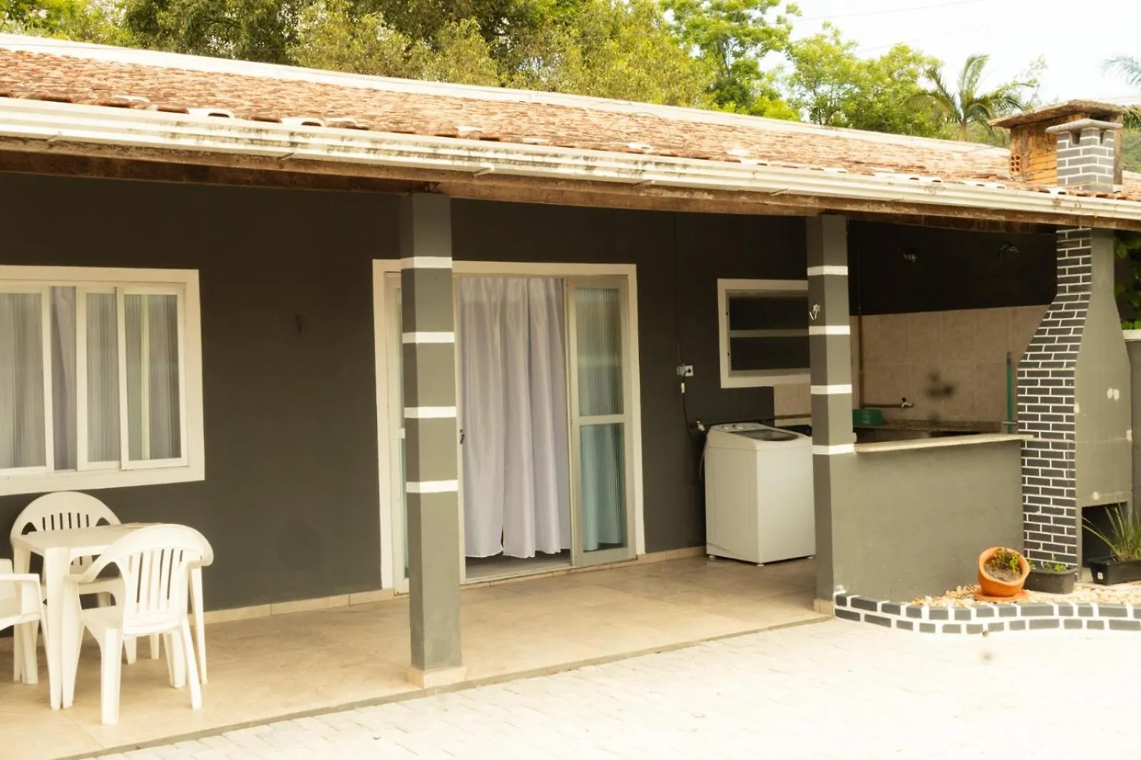 Casa De Praia - Residencial De Zimbros - 130 Metros Da Praia Bombinhas
